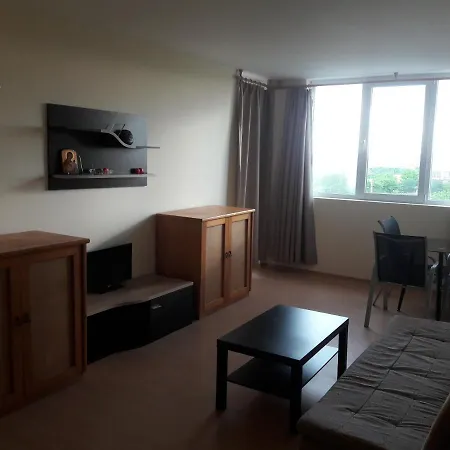 Apartament *